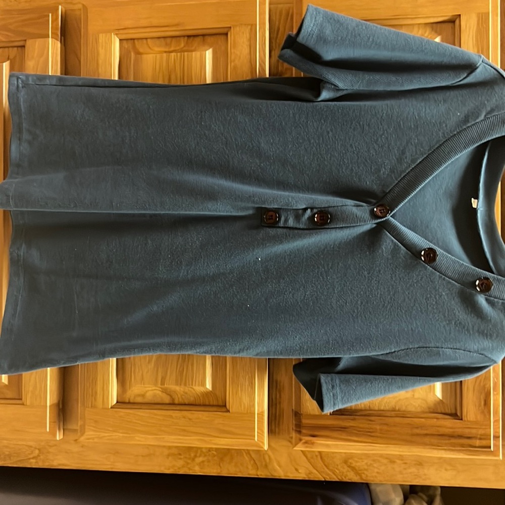 blue shirt, size meduim